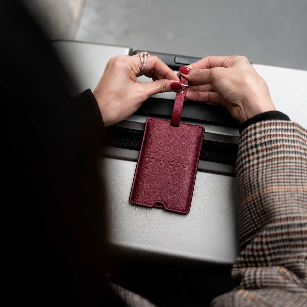 Dakozo - Luggage Tag - Bordeaux Red